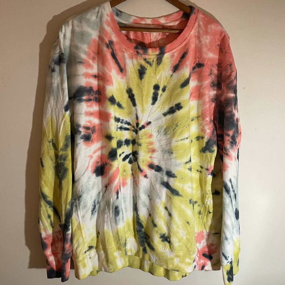 Tie dye long sleeve shirt. Like new condition.